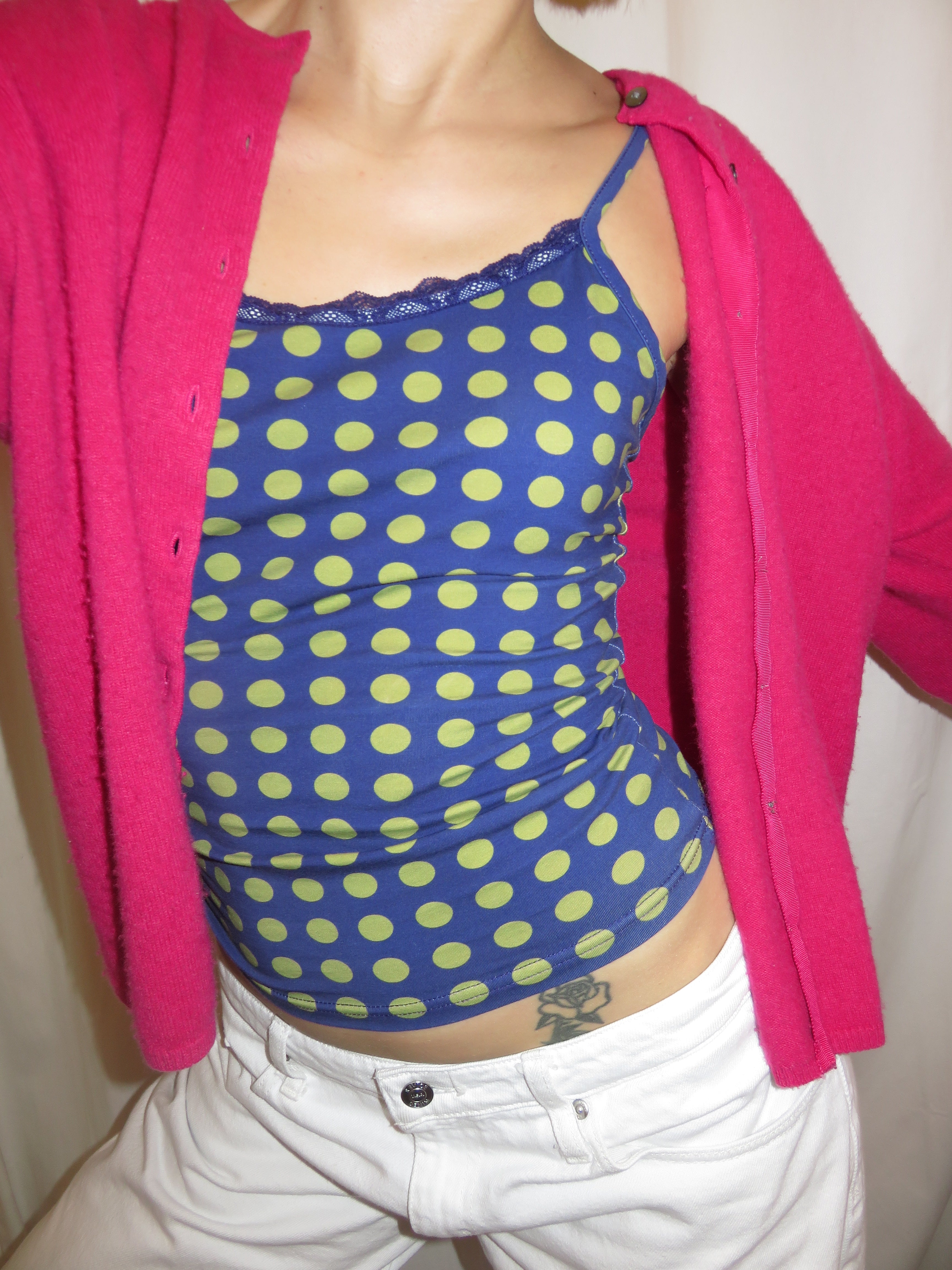 キャミソール HOWDY camisole salopetee dot Polkadot LIZ CROP CAMI - Black Hearts Pointelle w Ecru Lace